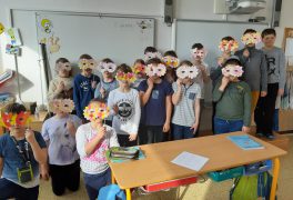 Masopustní maska ve 4.A