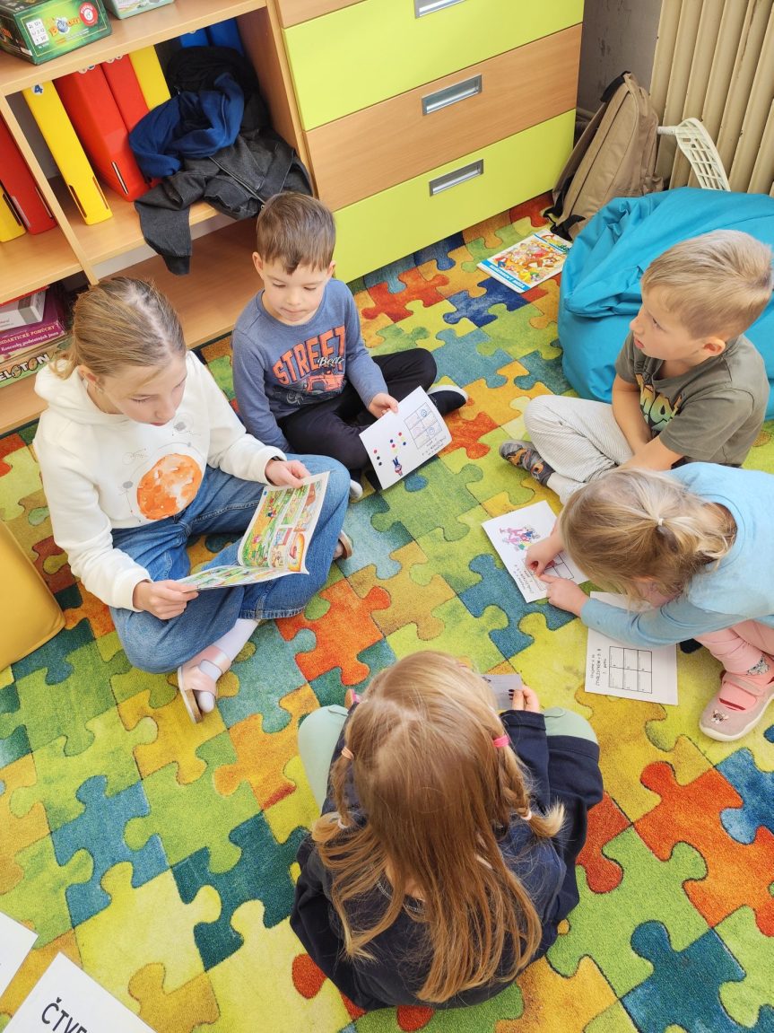 Hrajeme si na školu se Čtyřlístkem